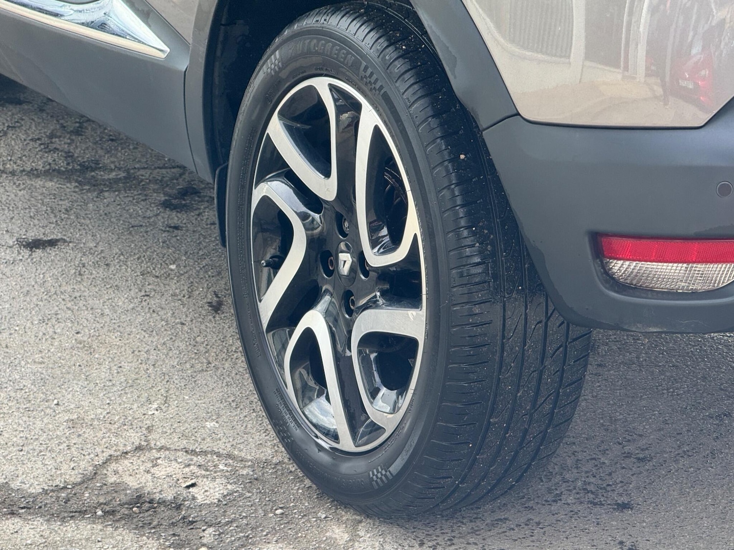 Used Renault Captur for sale - 77824510: Photo 7