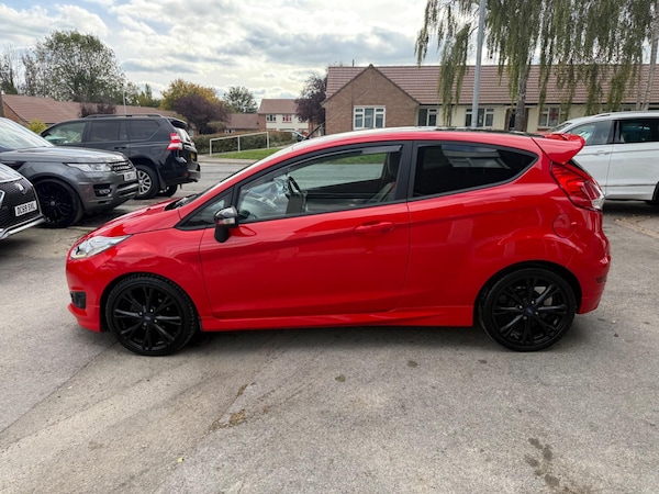 Used Ford Fiesta 2015 for sale - 76200563: Photo 14