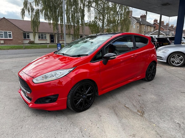 Used Ford Fiesta 2015 for sale - 76200563: Photo 17