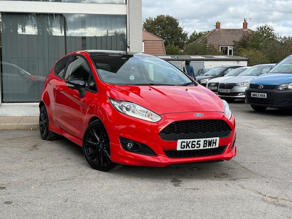 Used Ford Fiesta 2015 for sale - 76200563: Photo 1