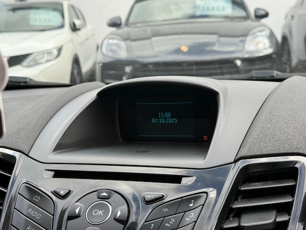 Used Ford Fiesta 2015 for sale - 76200563: Photo 21