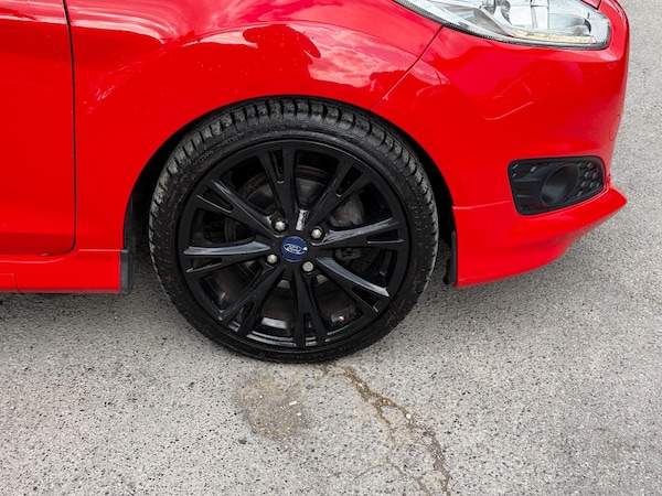Used Ford Fiesta 2015 for sale - 76200563: Photo 3