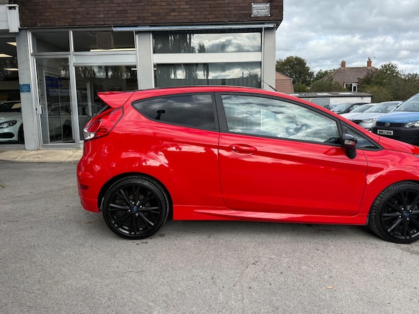 Used Ford Fiesta 2015 for sale - 76200563: Photo 5