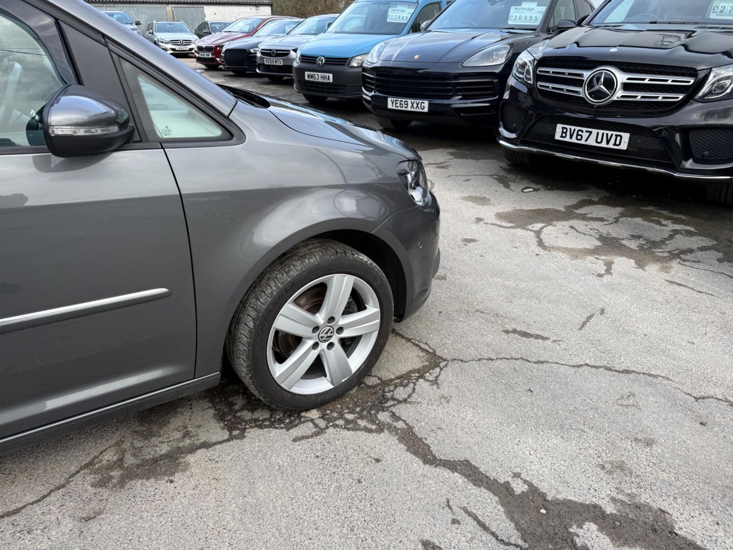 Used Volkswagen Touran for sale - 77497312: Photo 5