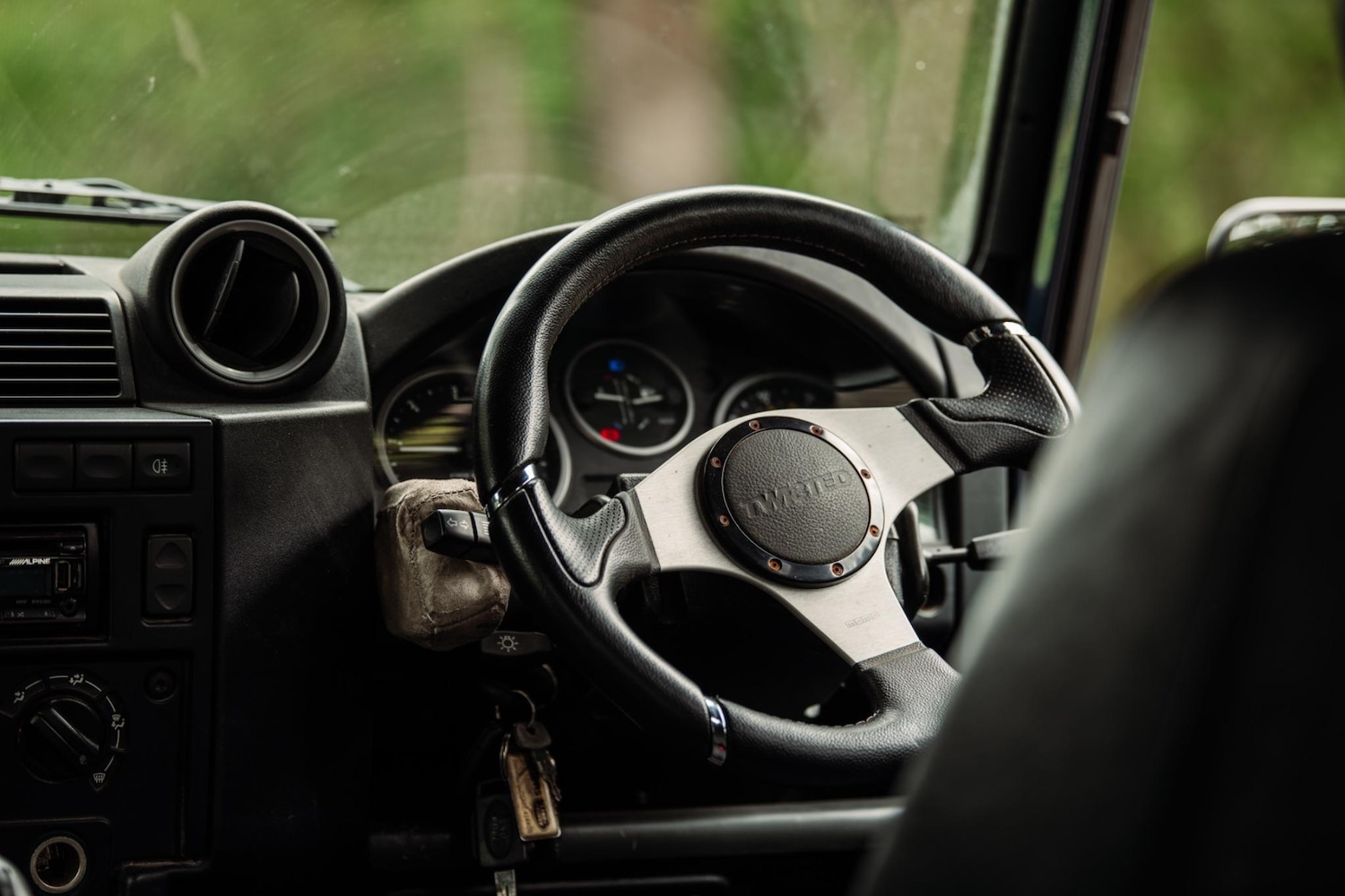 Used Land Rover Defender 2012 for sale - 76620059: Photo 32