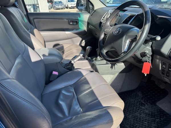 Used Toyota Hilux 2013 for sale - 76326135: Photo 14
