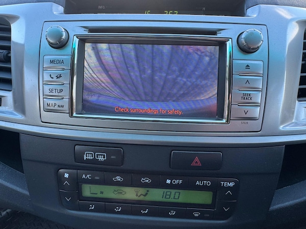 Used Toyota Hilux 2013 for sale - 76326135: Photo 19