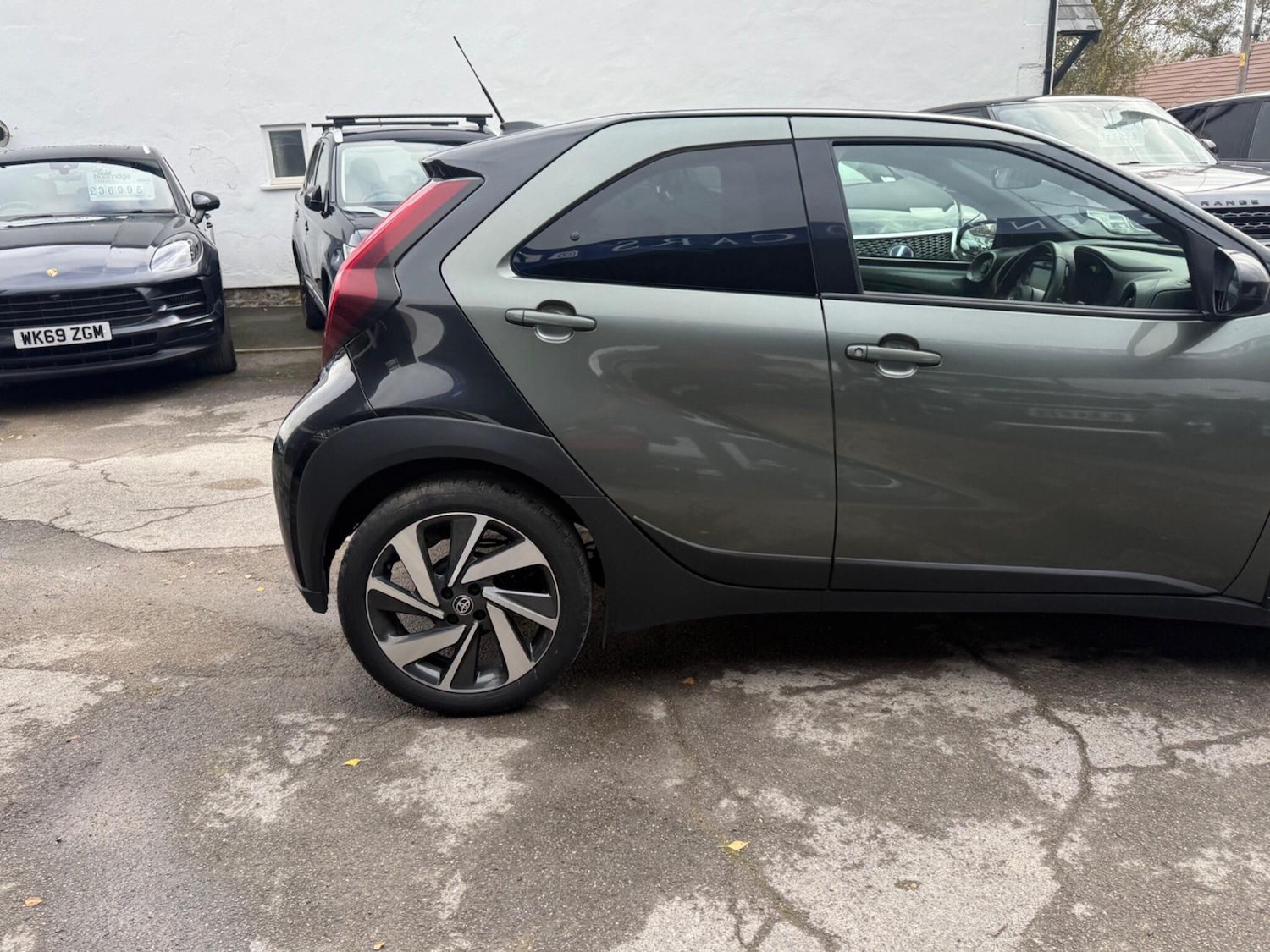 Used Toyota Aygo X 2023 for sale - 76994600: Photo 3