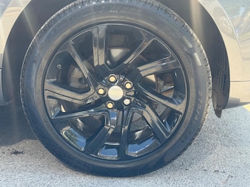 Used Land Rover Range Rover Sport 2018 for sale - 79018854: Photo