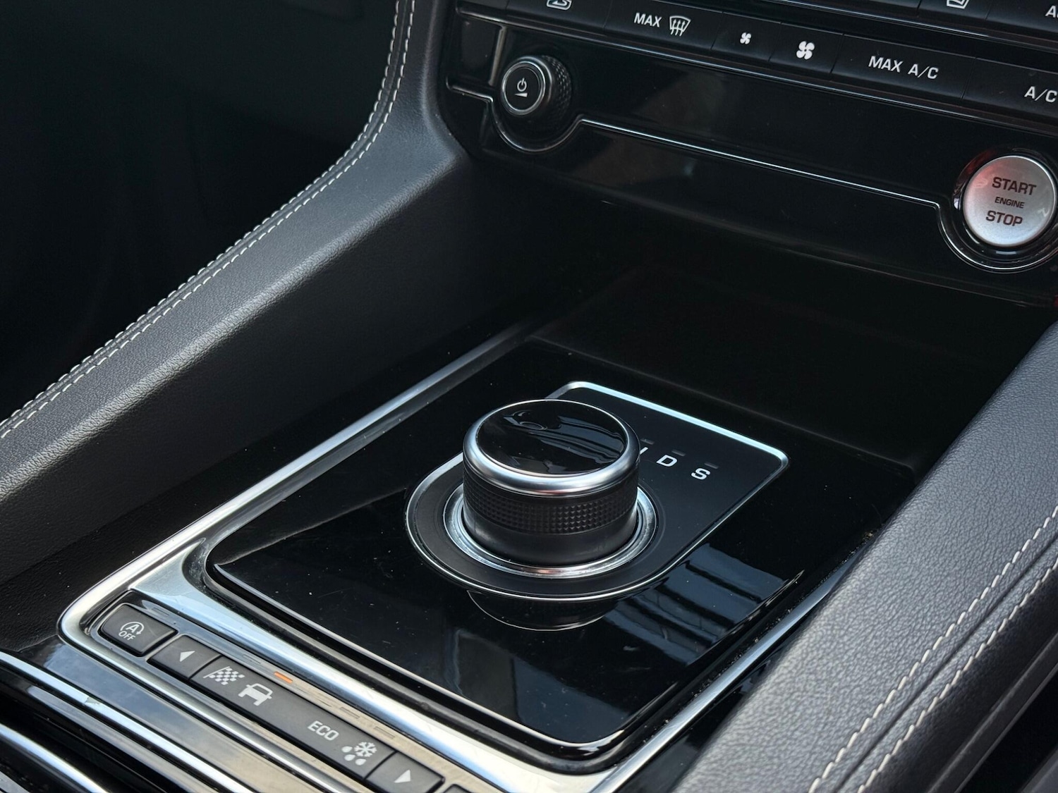 Used Jaguar F-Pace 2018 for sale - 77290541: Photo 27