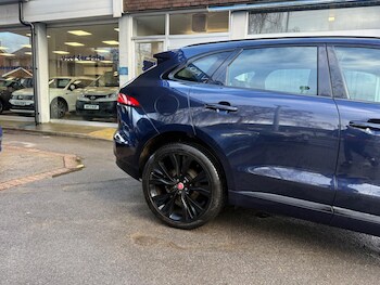 Used Jaguar F-Pace 2018 for sale - 77290541: Photo