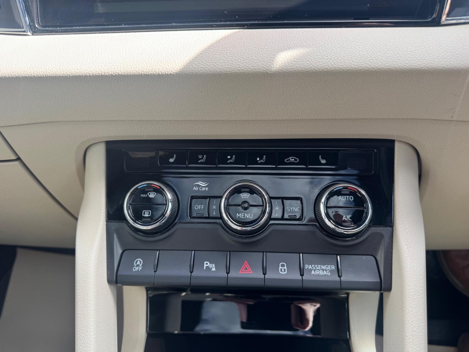 Used Skoda Karoq 2018 for sale - 78072536: Photo 17