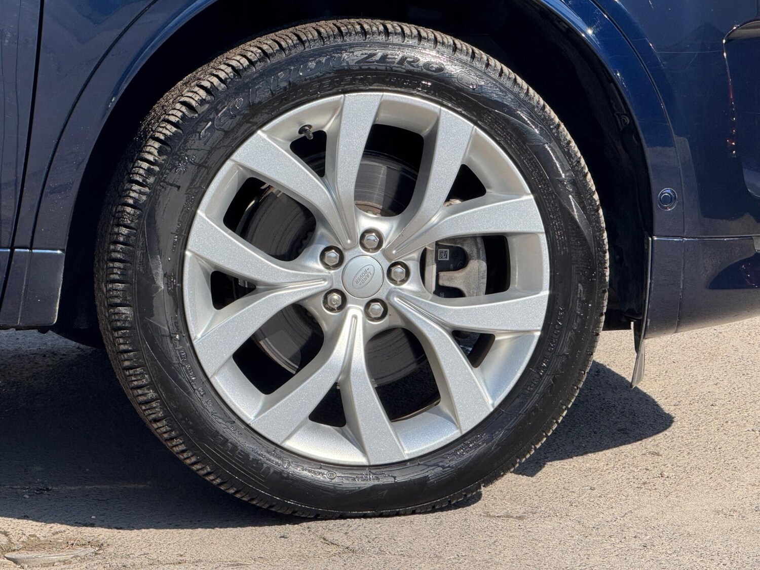 Used Land Rover Discovery Sport 2021 for sale - 77958293: Photo 5