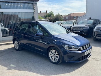 Used Volkswagen Golf SV 2015 for sale - 79236730: Photo