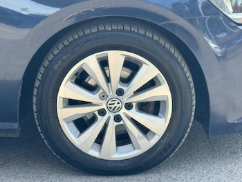 Used Volkswagen Golf SV 2015 for sale - 79236730: Photo