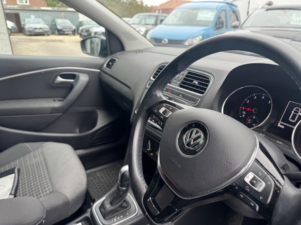 Used Volkswagen Polo 2016 for sale - 76306329: Photo 18