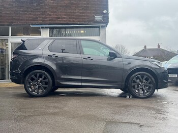 Used Land Rover Discovery Sport 2021 for sale - 77314700: Photo