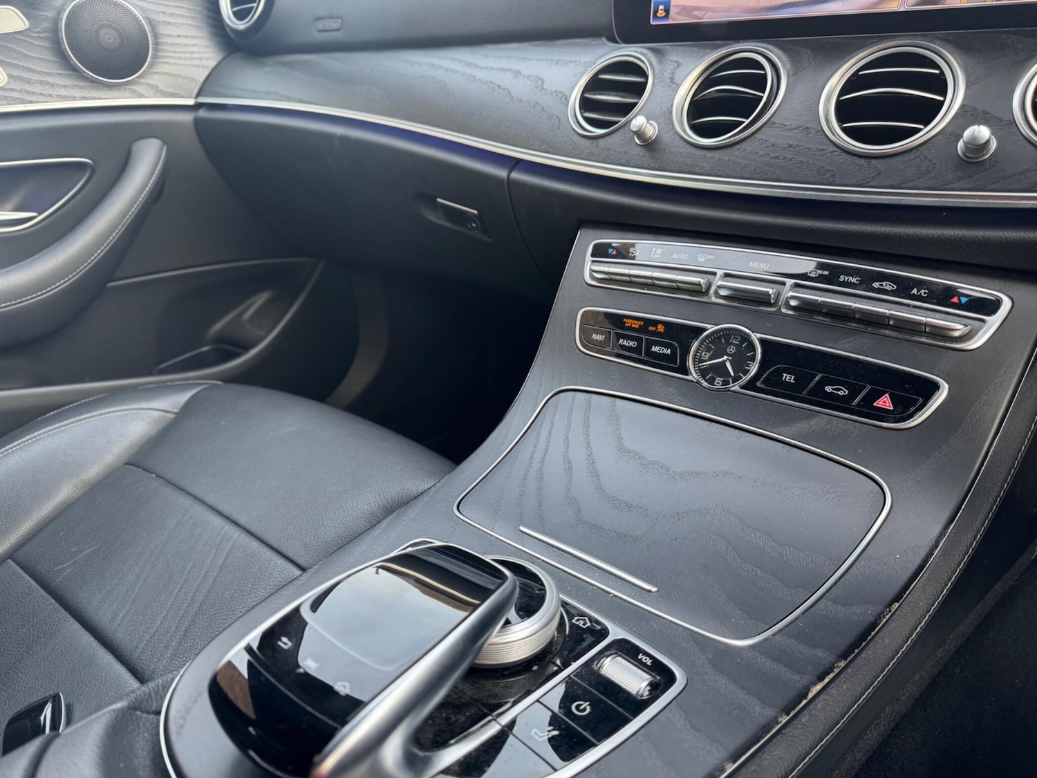 Used Mercedes-Benz E Class 2020 for sale - 77969729: Photo 22