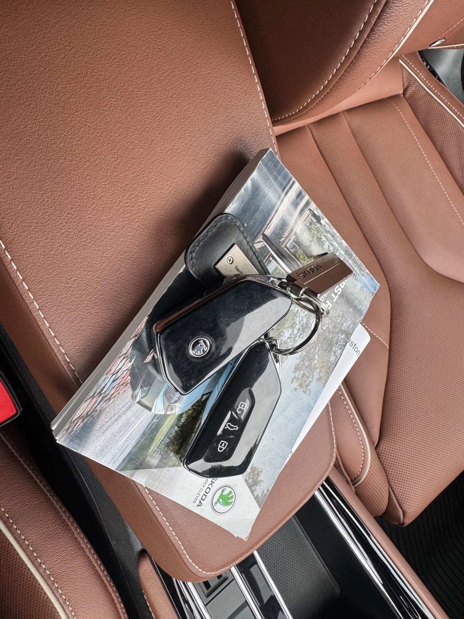 Used Skoda Enyaq for sale - 76727303: Photo 27