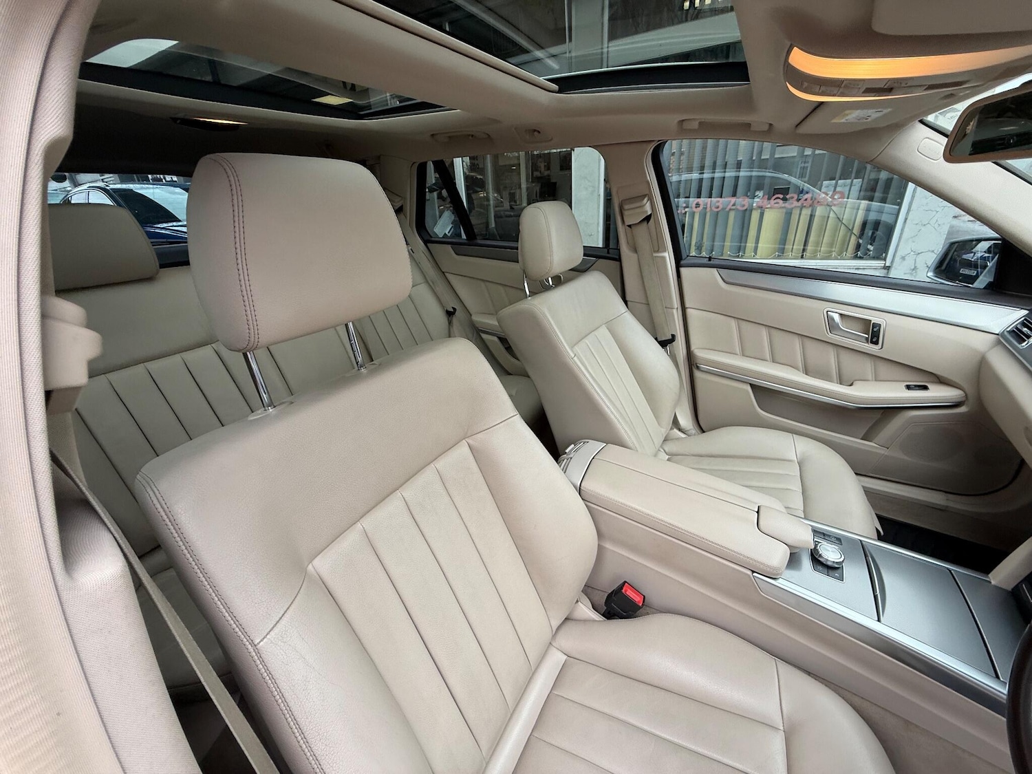 Used Mercedes-Benz E Class 2014 for sale - 77155441: Photo 12