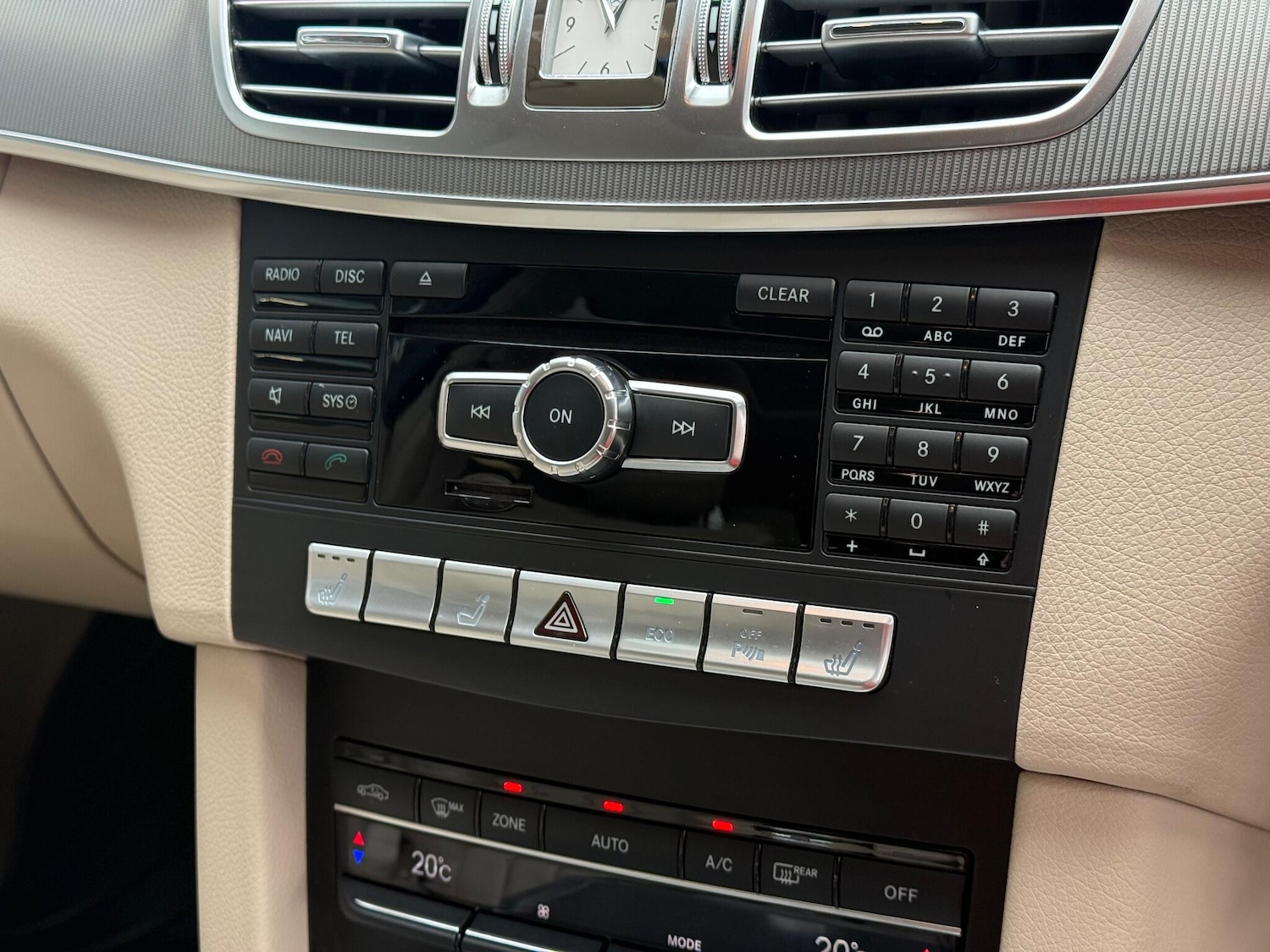 Used Mercedes-Benz E Class 2014 for sale - 77155441: Photo 17