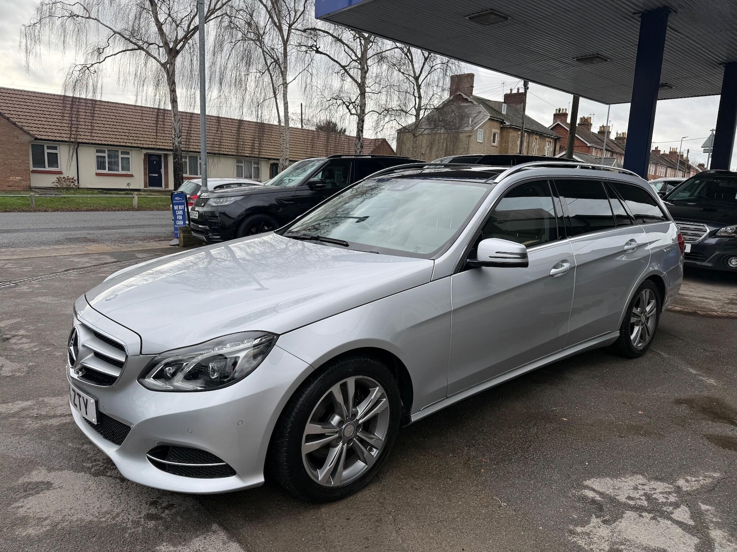 Used Mercedes-Benz E Class 2014 for sale - 77155441: Photo 3