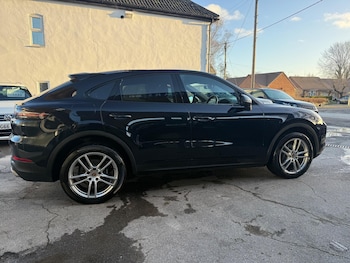 Used Porsche Cayenne 2019 for sale - 77015306: Photo