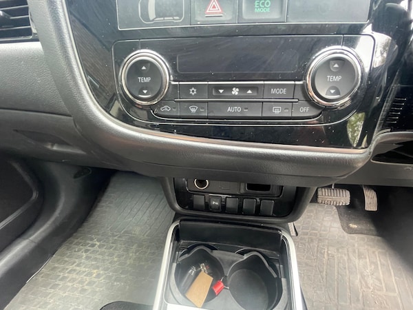 Used Mitsubishi Outlander 2017 for sale - 76200054: Photo 16