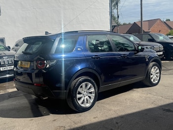 Used Land Rover Discovery Sport 2015 for sale - 78752718: Photo