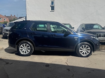 Used Land Rover Discovery Sport 2015 for sale - 78752718: Photo