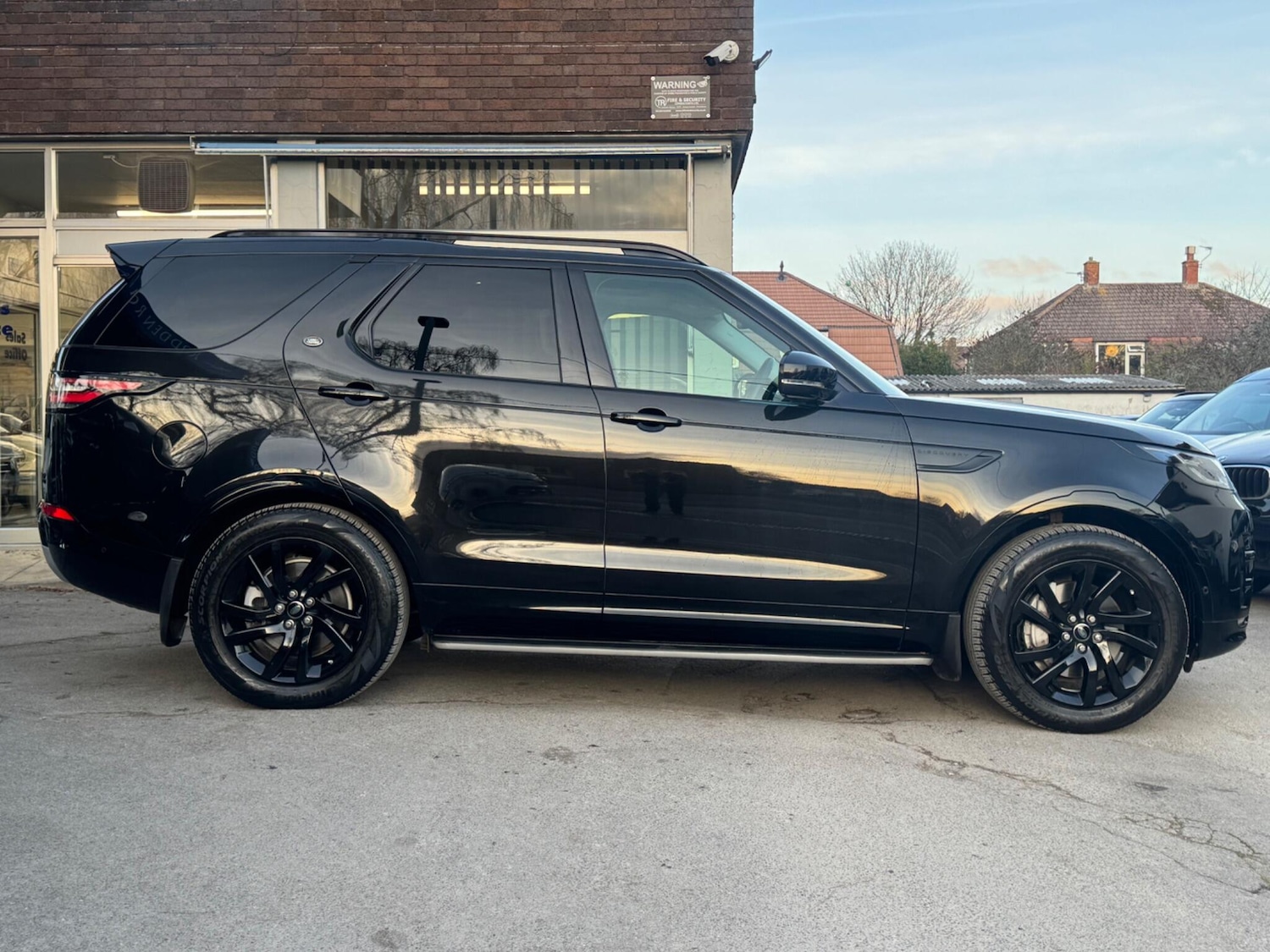 Used Land Rover Discovery 2020 for sale - 77074187: Photo 2