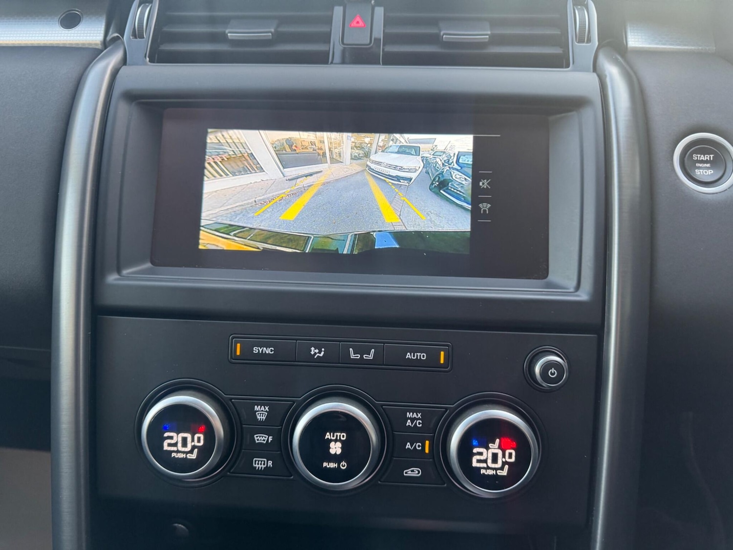 Used Land Rover Discovery 2020 for sale - 77074187: Photo 29