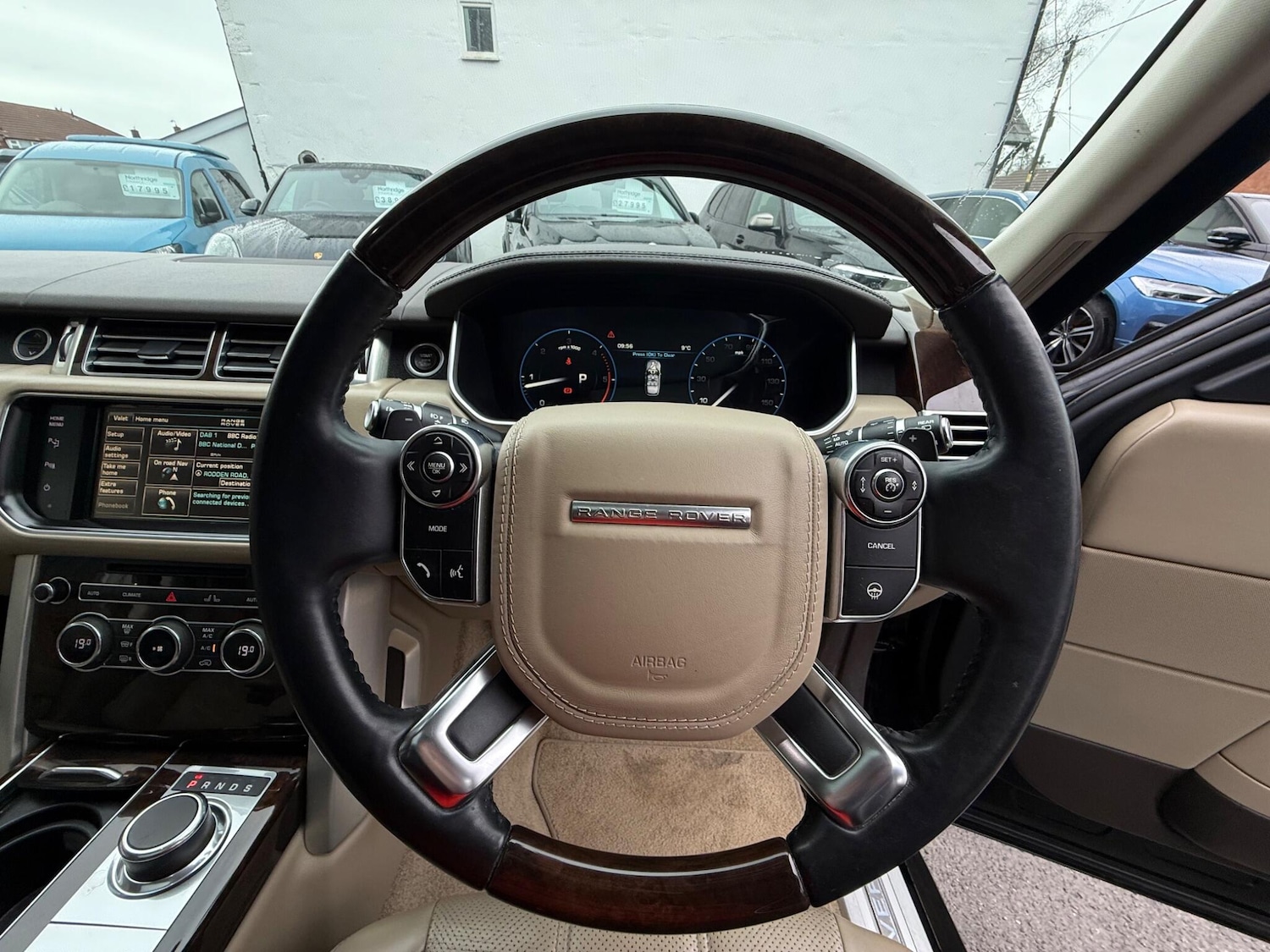 Used Land Rover Range Rover for sale - 77344371: Photo 42