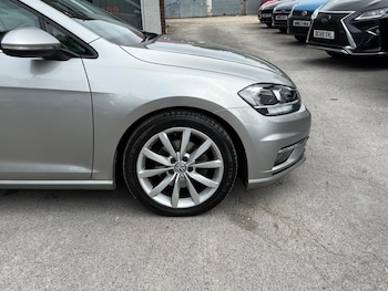 Used Volkswagen Golf 2019 for sale - 75520271: Photo