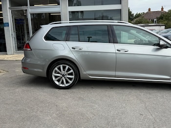 Used Volkswagen Golf 2019 for sale - 75520271: Photo