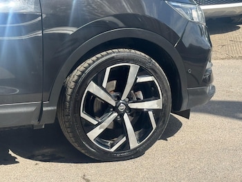 Used Nissan Qashqai 2017 for sale - 79132223: Photo