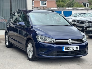 Used Volkswagen Golf SV 2017 for sale - 78622354: Photo