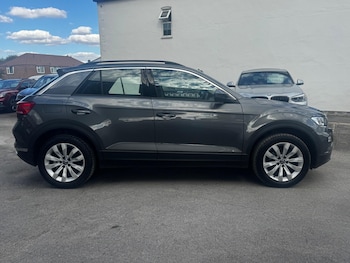 Used Volkswagen T-Roc 2020 for sale - 79441378: Photo