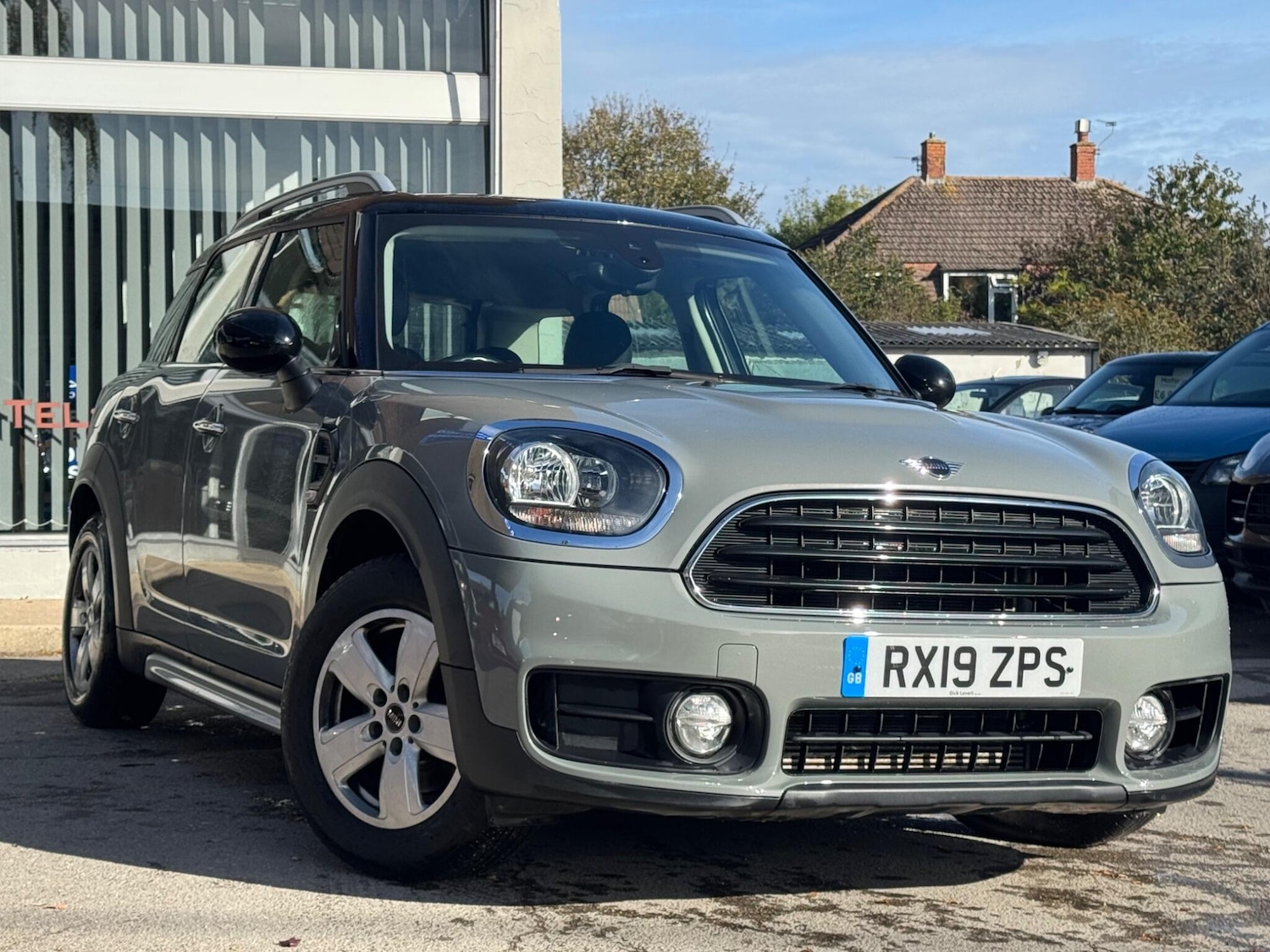 Used MINI Countryman 2019 for sale - 76380691: Photo 1