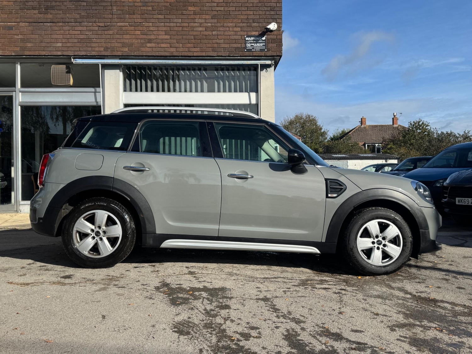 Used MINI Countryman 2019 for sale - 76380691: Photo 2