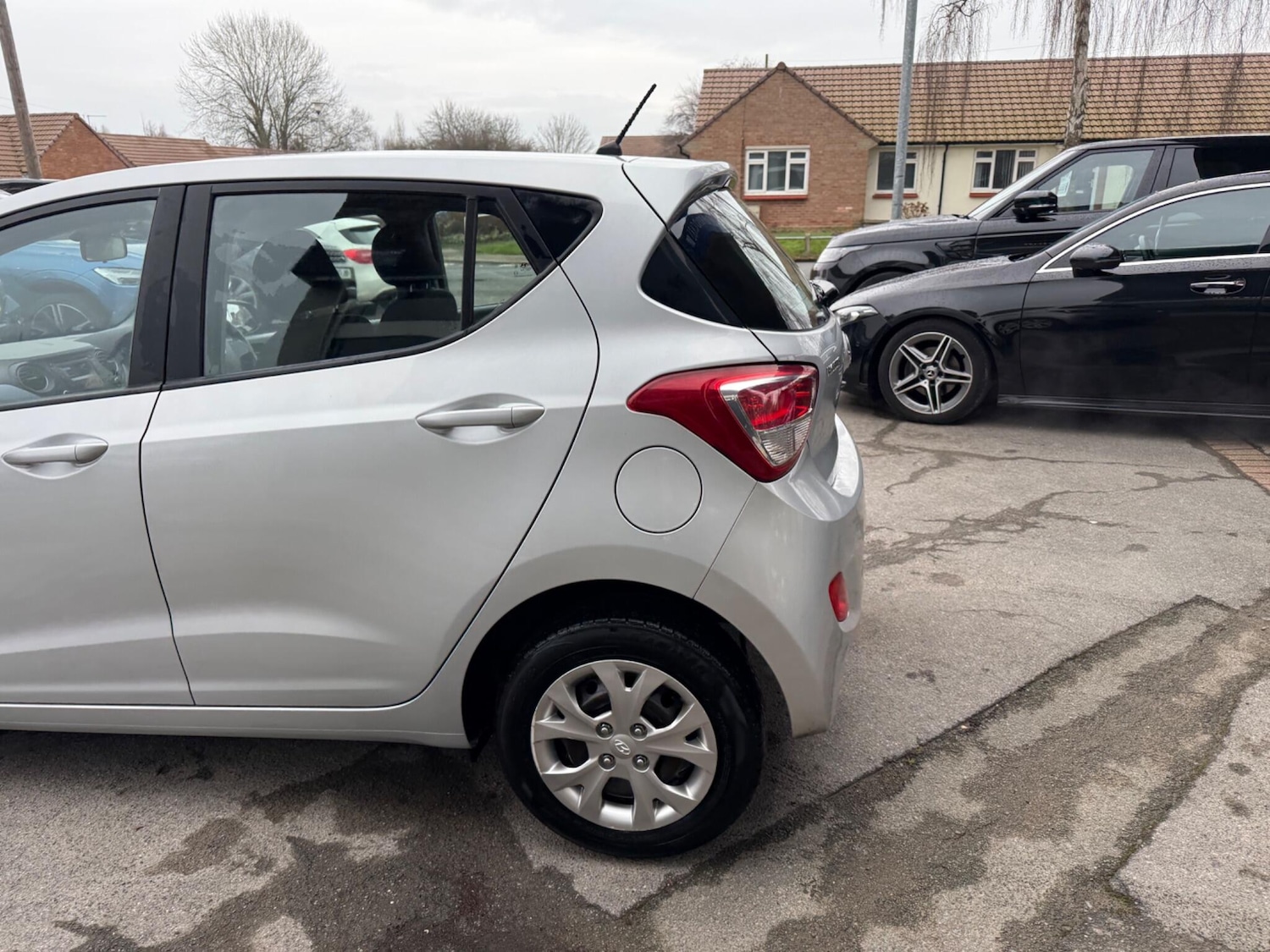 Used Hyundai i10 2015 for sale - 77331479: Photo 12