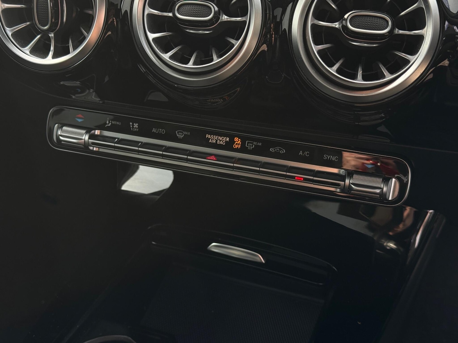 Used Mercedes-Benz CLA for sale - 77587072: Photo 28