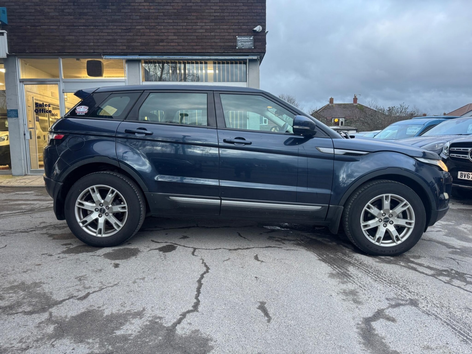 Used Land Rover Range Rover Evoque 2012 for sale - 77305450: Photo 2