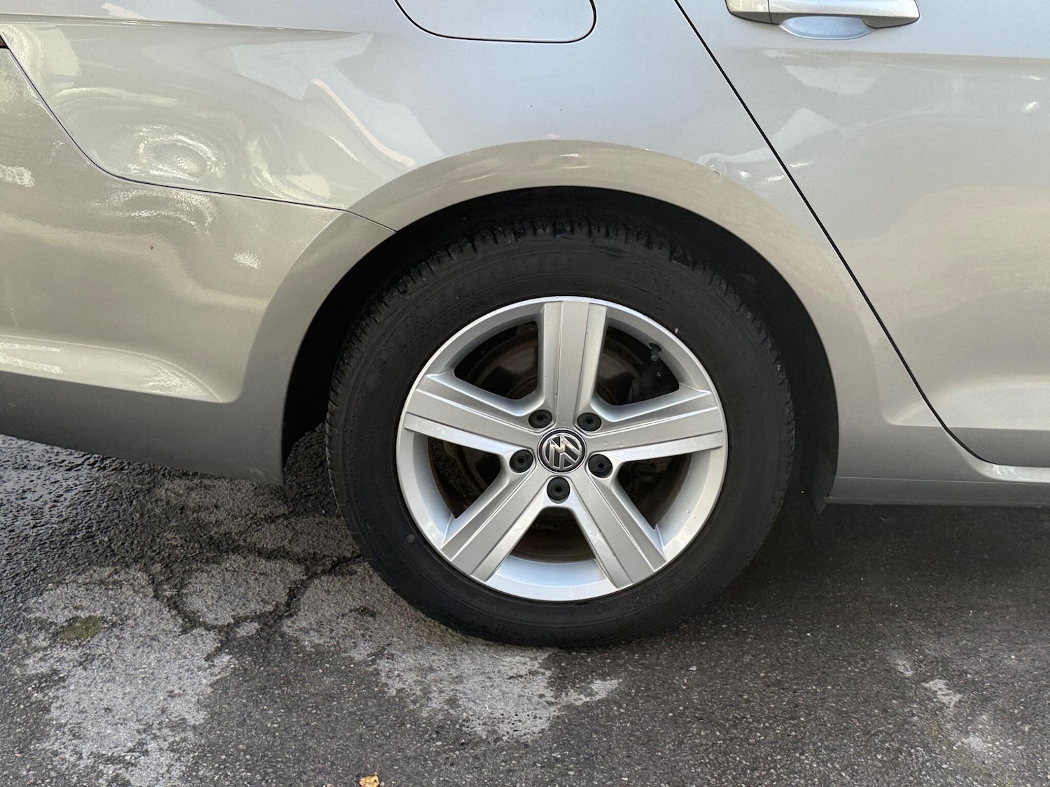 Used Volkswagen Golf 2016 for sale - 76485045: Photo 3