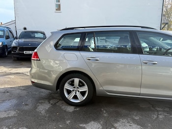 Used Volkswagen Golf 2016 for sale - 76485045: Photo