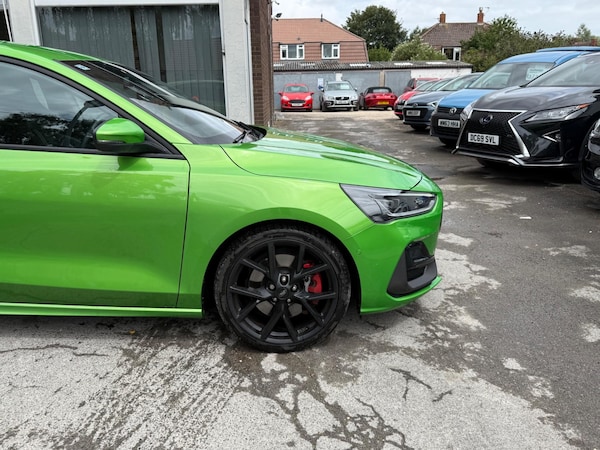 Used Ford Focus 2023 for sale - 75318464: Photo 4