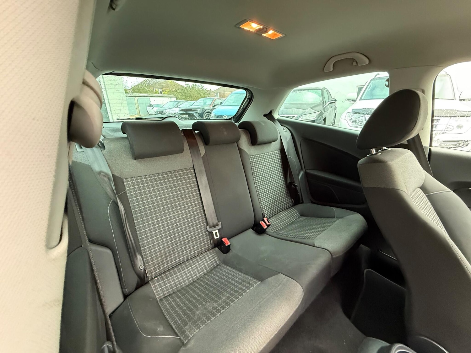 Used Volkswagen Polo 2016 for sale - 76613250: Photo 13