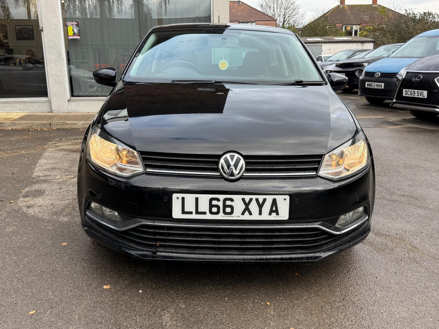 Used Volkswagen Polo 2016 for sale - 76613250: Photo 2