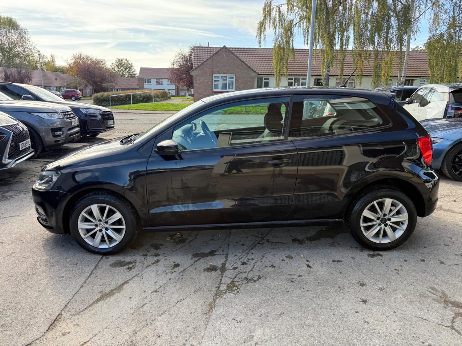 Used Volkswagen Polo 2014 for sale - 76349026: Photo 14