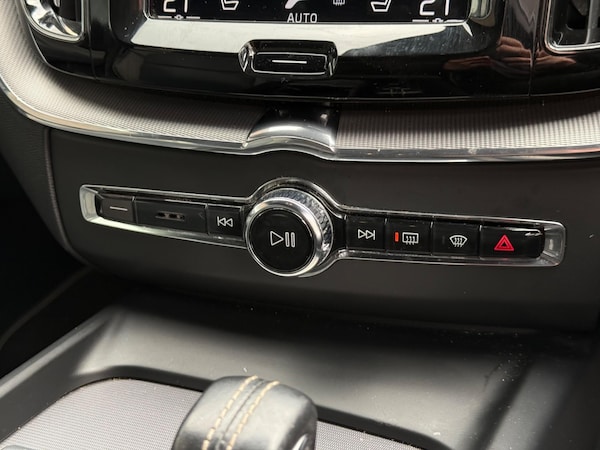 Used Volvo XC60 2020 for sale - 76085457: Photo 29